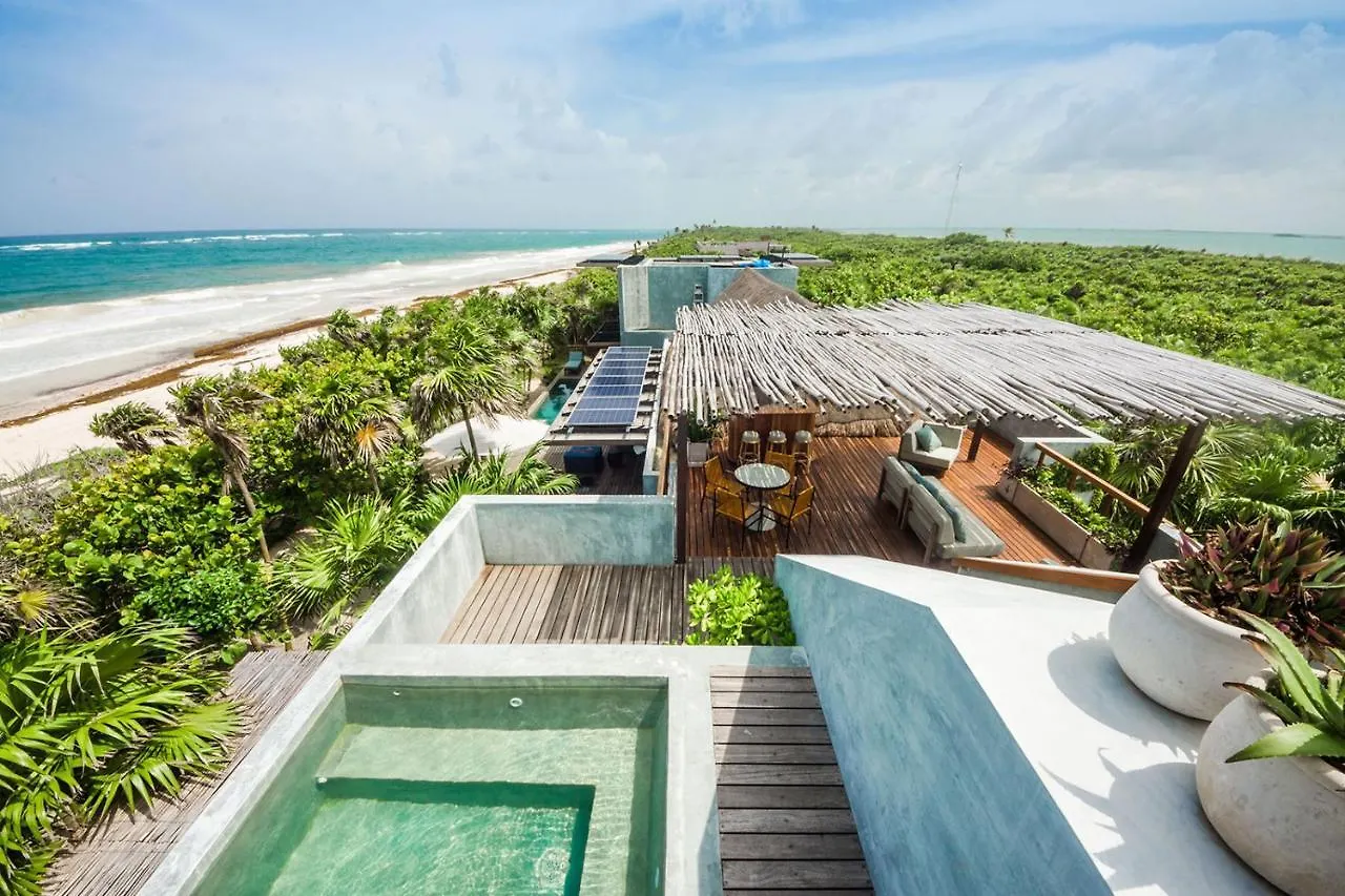 Luxury Beachfront Villa In Sian Kaan 图卢姆