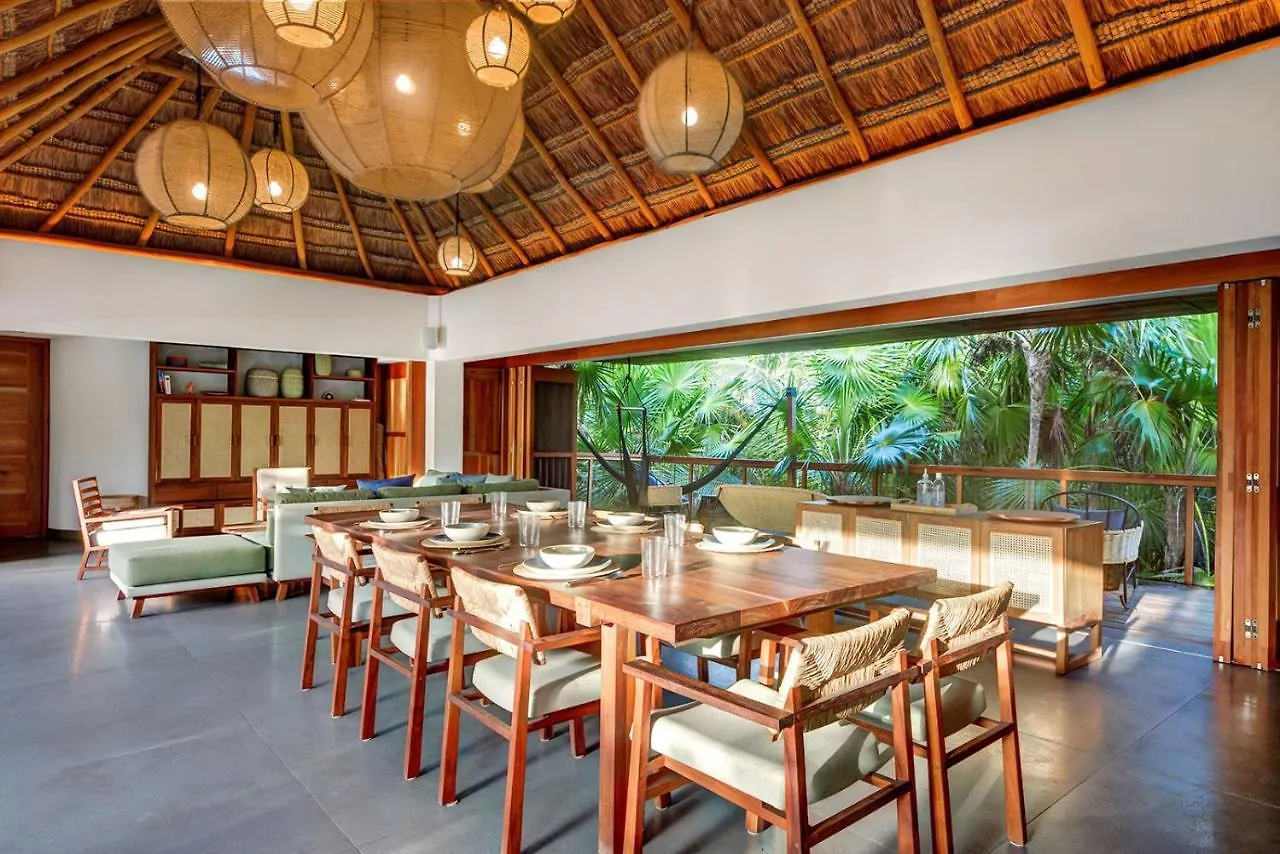 Luxury Beachfront Villa In Sian Kaan 图卢姆 墨西哥